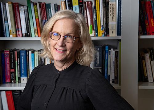 Headshot of Carol Cutler White