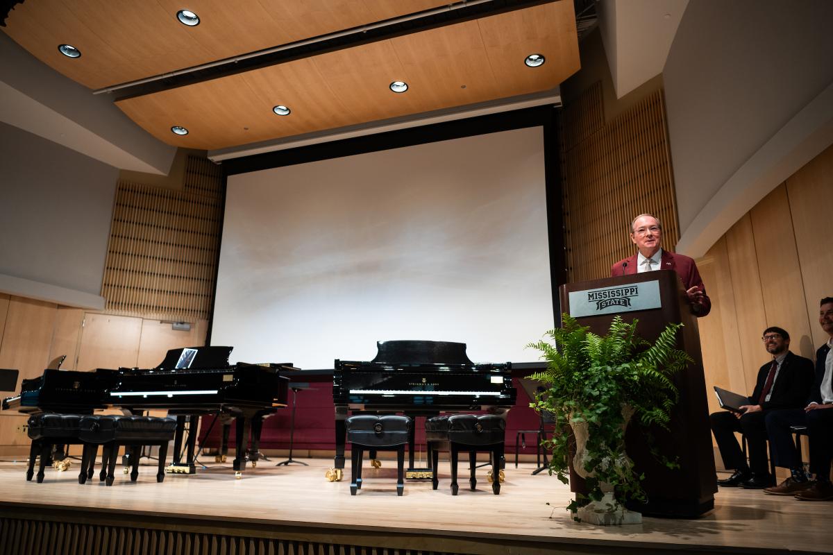 Dr. Keenum speaks at Steinway celebration